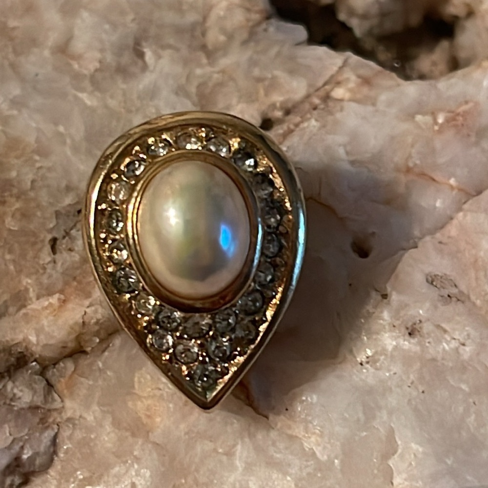 Christian Dior Clip On Earring (Only One)